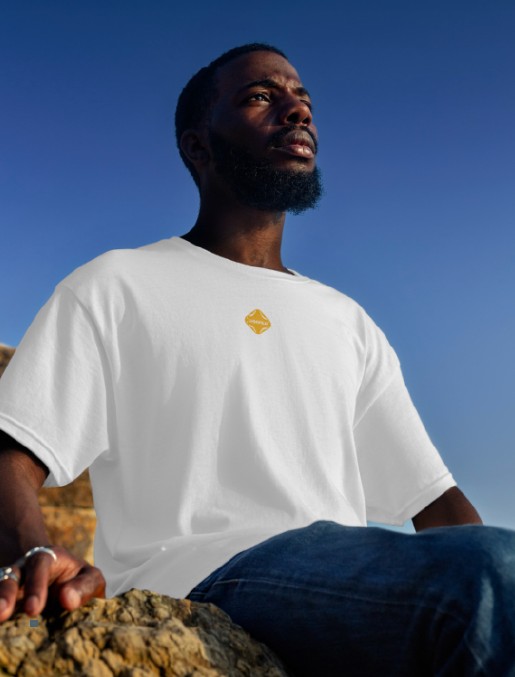 T-shirt amarela LusoFilo, vista de frente